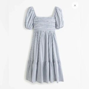 Abercrombie Emerson Poplin Puff Sleeve
Midi Dress